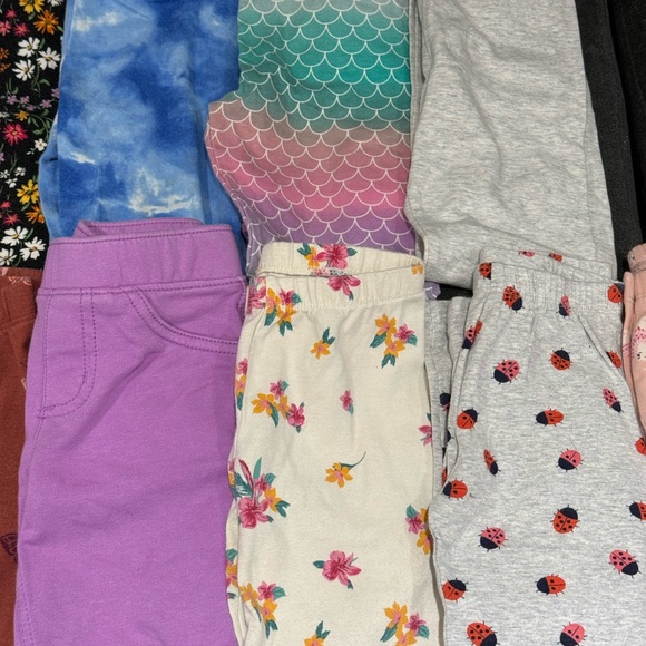 Colorful Patterned Leggings Set - Picture 3 of 6